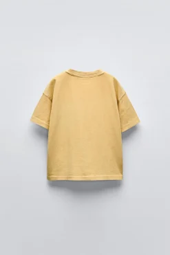 Niños ZARA 1½ - 6 Años·Camisetas|6 - 18 Meses·Camisetas<CAMISETA TEXTO BOLSILLO