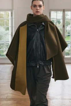 Online CAPA CON LANA BUFANDA Mujer Chaquetas / Cazadoras