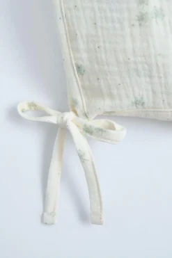 Niños ZARA 0 - 6 Meses·Básicos|Accesorios / Zapatos / 0 - 14 Años<CAPOTA TEXTURA TRÉBOL