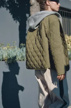 Discount CAZADORA ACOLCHADA CAPUCHA WATER REPELLENT Mujer Chaquetas / Cazadoras