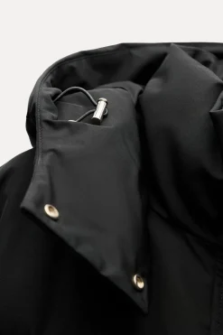 Online CAZADORA ACOLCHADA CAPUCHA WATER AND WIND PROTECTION Mujer Abrigos / Anoraks