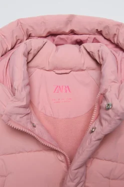 Niños ZARA 6 - 18 Meses·Abrigos / Buzos<CAZADORA ACOLCHADA CAPUCHA