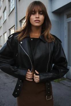 Fashion CAZADORA BIKER CROP EFECTO PIEL Mujer Chaquetas / Cazadoras