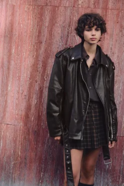 Hot CAZADORA BIKER OVERSIZE EFECTO PIEL LAVADA Mujer Chaquetas / Cazadoras