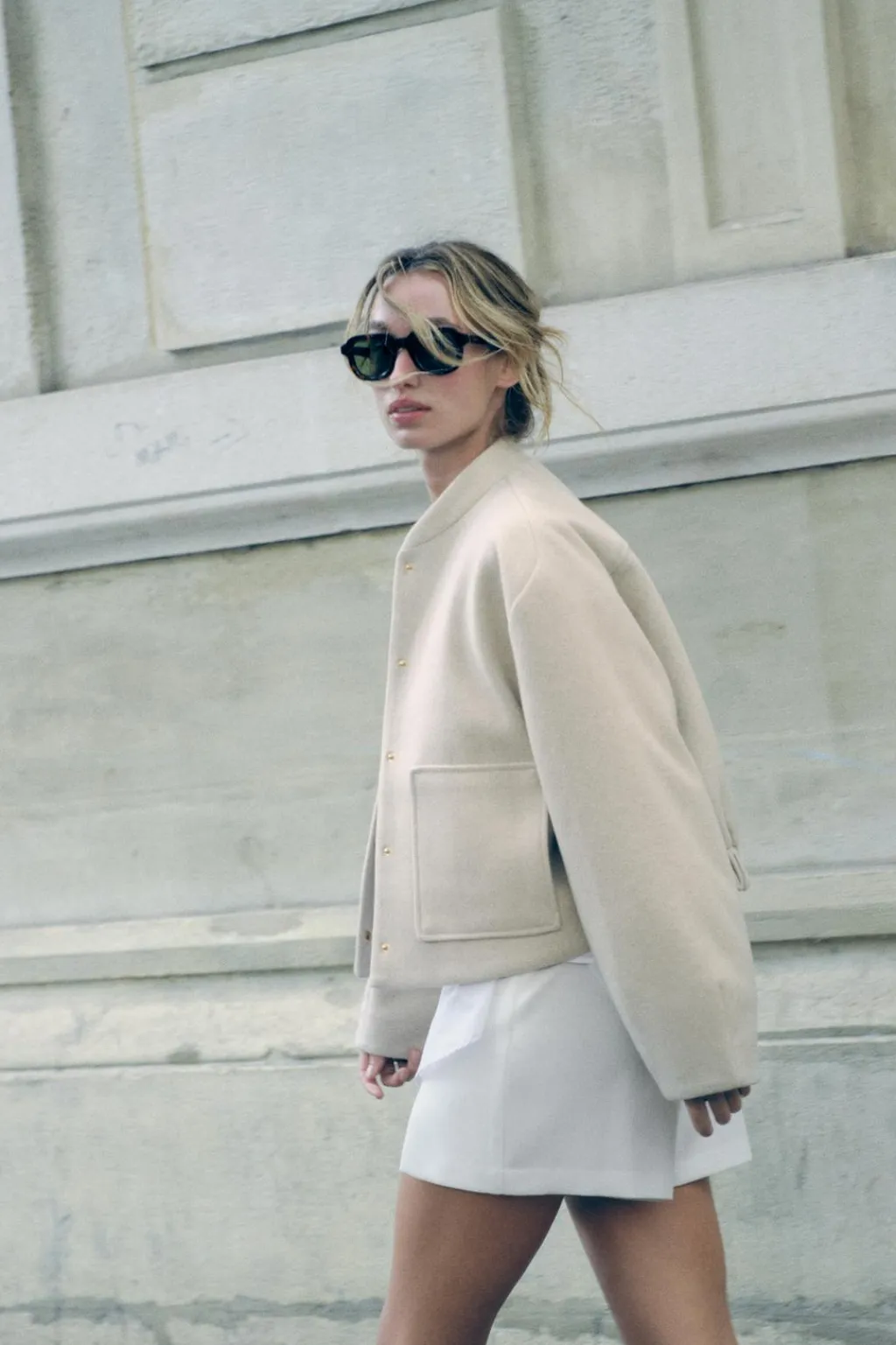 Discount CAZADORA BOMBER CORTA BOLSILLOS PLASTRÓN Mujer Chaquetas / Cazadoras