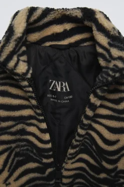 Niños ZARA 6 - 14 Años·Abrigos<CAZADORA BORREGUILLO CEBRA
