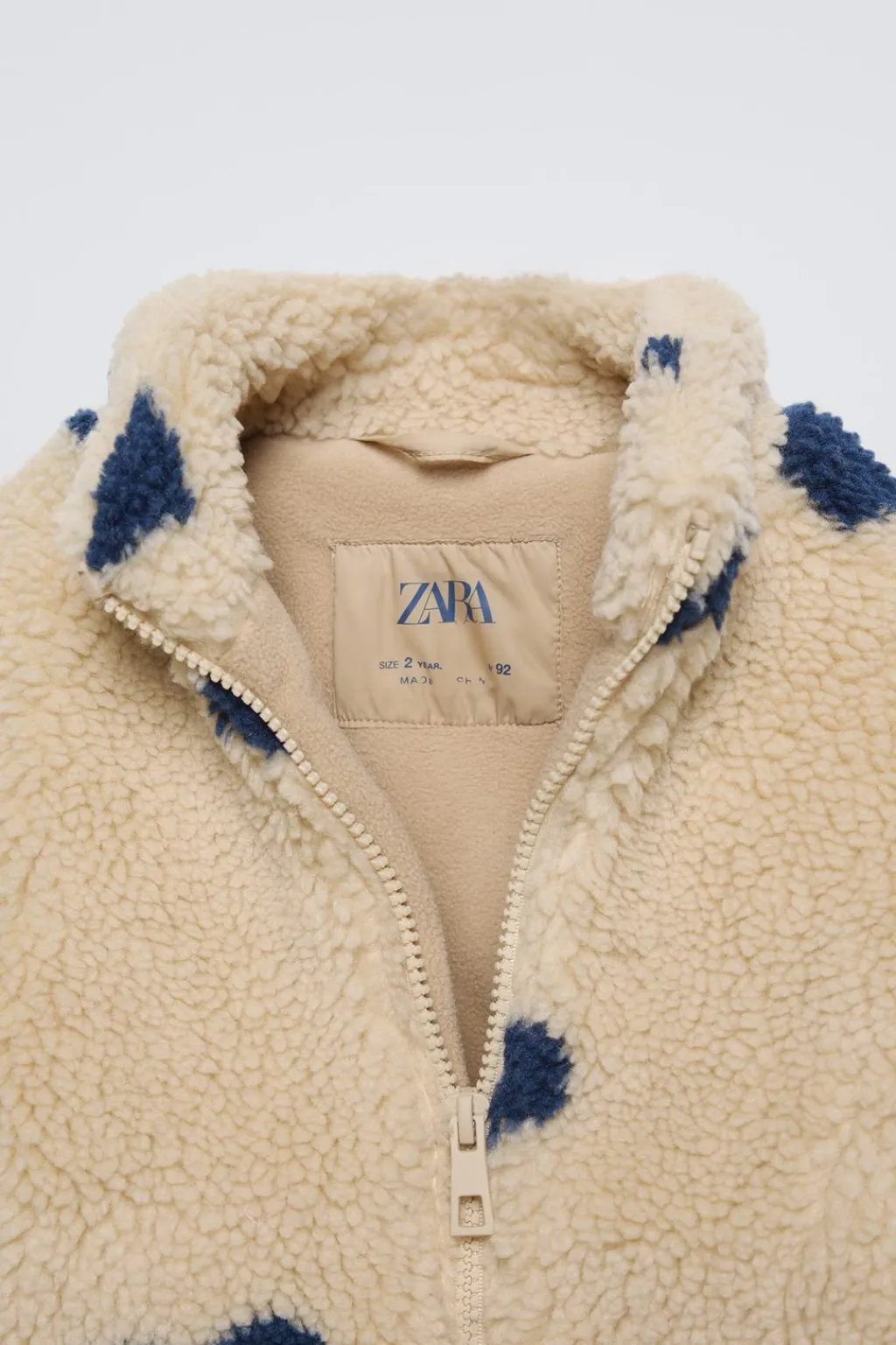 Niños ZARA 1½ - 6 Años·Total Look|6 - 18 Meses·Abrigos / Buzos<CAZADORA BORREGUILLO CORAZONES