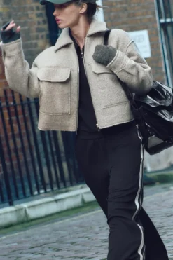 Sale CAZADORA BOUCLÉ BOLSILLOS PLASTRÓN Mujer Chaquetas / Cazadoras