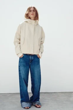 Sale CAZADORA CAPUCHA Mujer Chaquetas / Cazadoras