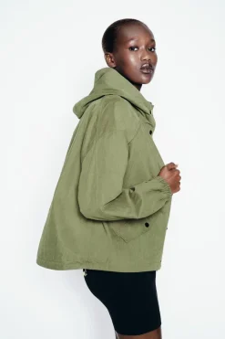 Discount CAZADORA CORTA CAPUCHA Mujer Chaquetas / Cazadoras