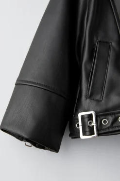 Niños ZARA 1½ - 6 Años·Abrigos|6 - 18 Meses·Abrigos / Buzos<CAZADORA EFECTO PIEL HEBILLAS