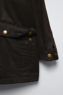 Niños ZARA 6 - 14 Años·Abrigos|6 - 14 Años·Abrigos<CAZADORA ENCERADA CAPUCHA DESMONTABLE