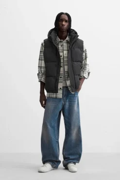 Sale CHALECO ACOLCHADO CAPUCHA Hombre Plumíferos|Chalecos