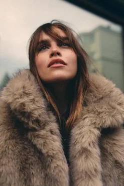 Sale CHALECO EFECTO PELO Mujer Chaquetas / Cazadoras