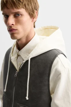 Clearance CHALECO EFECTO PIEL DOBLE FAZ Hombre Chalecos