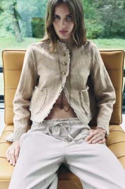 Fashion CHAQUETA CORTA DESFLECADA ZW COLLECTION Mujer Chaquetas / Cazadoras