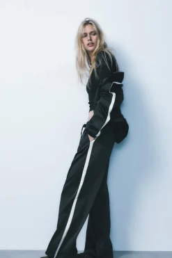 Discount CHAQUETA SATINADA BANDA LATERAL Mujer Chaquetas / Cazadoras