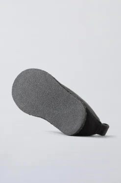 Niños ZARA 1½ - 6 Años·Zapatos|1½ - 6 Años·Zapatos<CHINELA VELVET