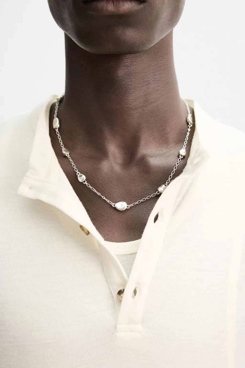 Fashion COLLAR ABALORIOS METÁLICOS X NANUSHKA Hombre Accesorios