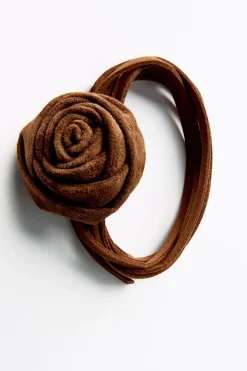 Discount COLLAR CORDÓN PIEL ANTE FLOR Mujer Accesorios / Bisuteria