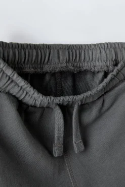 Niños ZARA 1½ - 6 Años·Camisetas|1½ - 6 Años·Pantalones / Leggings<CONJUNTO FELPA CAMISETA Y BERMUDA ETIQUETA