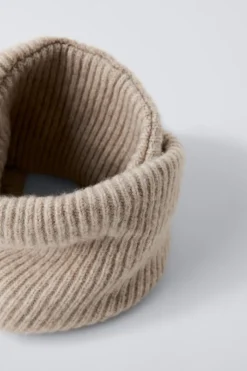 Niños ZARA 1½ - 6 Años·Accesorios|6 - 14 Años·Accesorios<CUELLO PUNTO BÁSICO