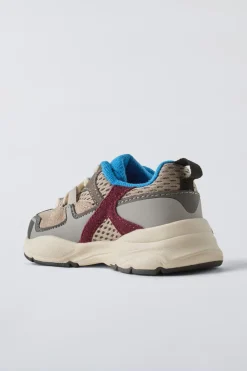 Niños ZARA 1½ - 6 Años·Zapatos|1½ - 6 Años·Zapatos<DEPORTIVO COMBINADO