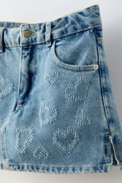 Niños ZARA 6 - 14 Años·Faldas / Bermudas<FALDA DENIM CORAZONES
