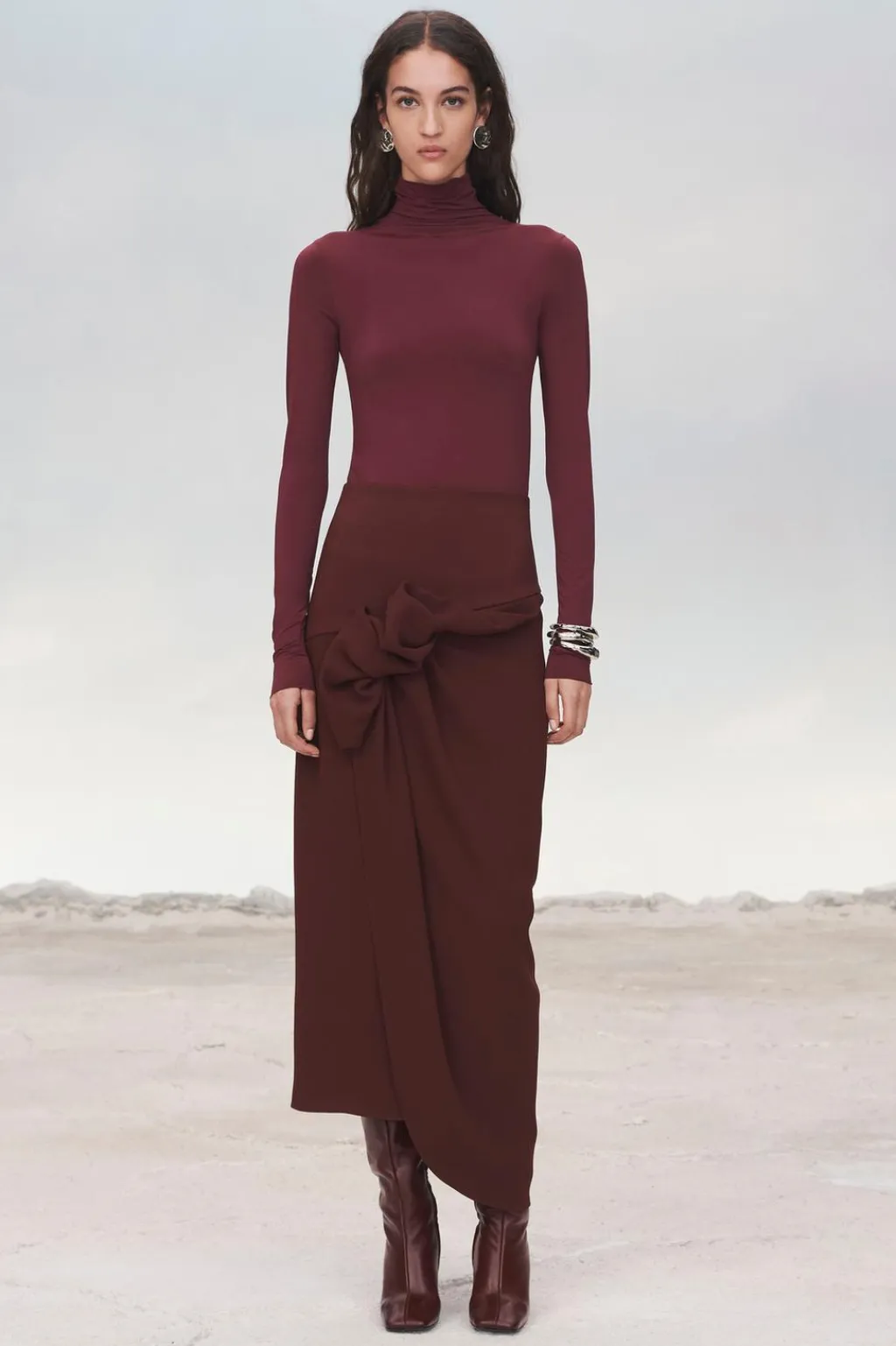 New FALDA MIDI ASIMÉTRICA LIMITED EDITION Mujer Faldas / Shorts