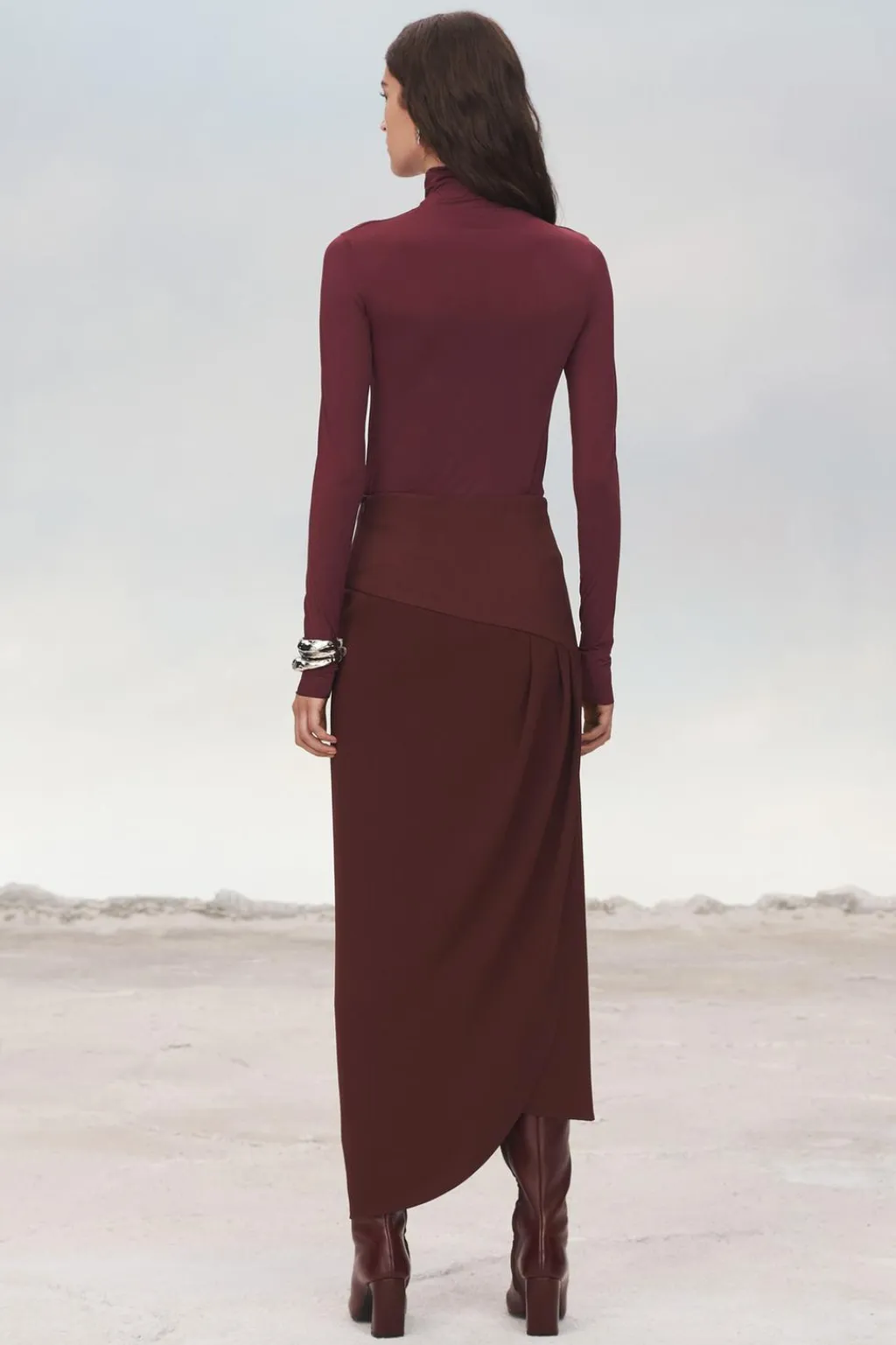 New FALDA MIDI ASIMÉTRICA LIMITED EDITION Mujer Faldas / Shorts