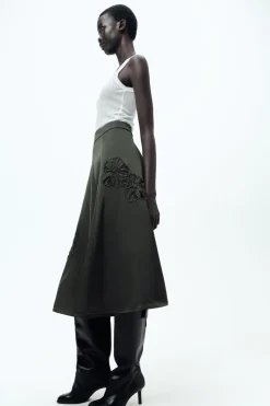 Best FALDA SATINADA BORDADOS ZW COLLECTION Mujer Faldas / Shorts