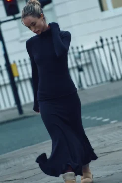 Clearance FALDA VOLANTE BAJO CON LANA Mujer Cárdigan / Jerséis|Punto