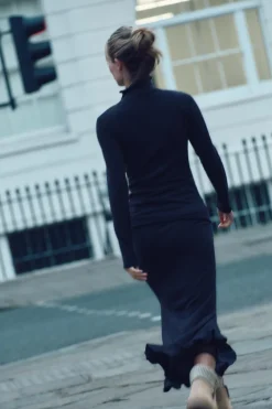 Clearance FALDA VOLANTE BAJO CON LANA Mujer Cárdigan / Jerséis|Punto