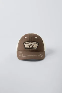 Niños ZARA 1½ - 6 Años·Accesorios|6 - 14 Años·Accesorios<GORRA PARCHE BORDADO REJILLA