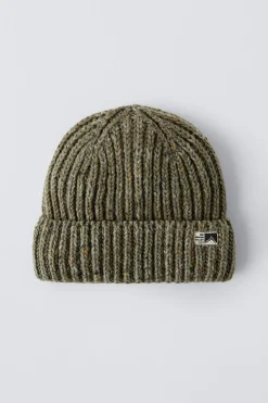 Niños ZARA 1½ - 6 Años·Accesorios|6 - 14 Años·Accesorios<GORRO PUNTO BOTONATO ETIQUETA