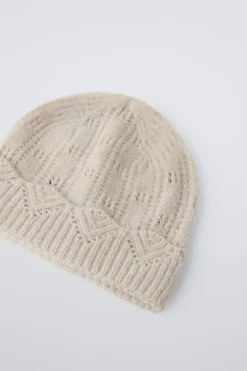 Niños ZARA 1½ - 6 Años·Accesorios|6 - 14 Años·Accesorios<GORRO PUNTO CALADOS
