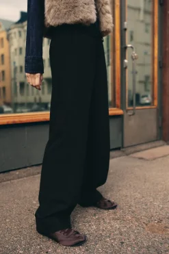 Sale JEANS TRF EXTRA CURVED TIRO MEDIO Mujer Jeans