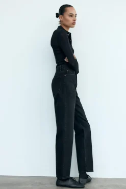 New JEANS TRF MOM FIT TIRO ALTO Mujer Jeans