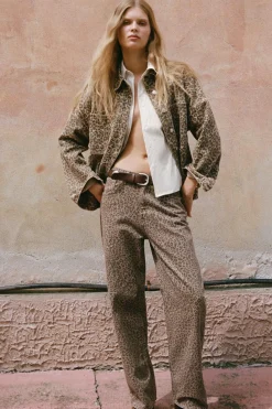 Online JEANS TRF RELAXED ESTAMPADO ANIMAL TIRO ALTO Mujer Jeans