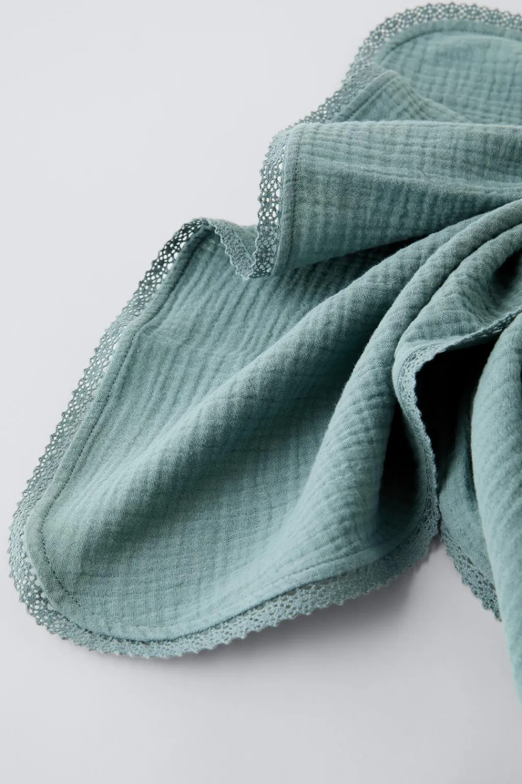 Niños ZARA 0 - 6 Meses·Básicos|6 - 18 Meses·Accesorios / Calcetines<MANTA TEXTURA PUNTILLA