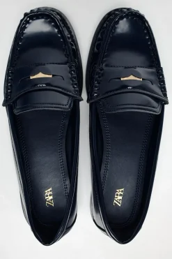 New MOCASÍN FRUNCIDO DETALLE METÁLICO Mujer Zapatos