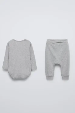 Niños ZARA 0 - 6 Meses·Bodies / Camisas|0 - 6 Meses·Leggings / Polainas<PACK BODY Y LEGGING RIB
