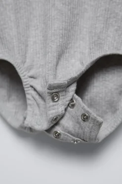 Niños ZARA 0 - 6 Meses·Bodies / Camisas|0 - 6 Meses·Leggings / Polainas<PACK BODY Y LEGGING RIB