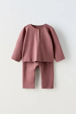 Niños ZARA 0 - 6 Meses·Camisetas|0 - 6 Meses·Leggings / Polainas<PACK CAMISETA Y JOGGER