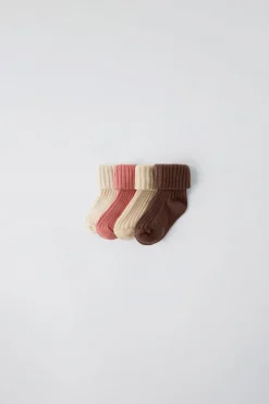 Niños ZARA 0 - 6 Meses·Ropa Interior / Pijamas|0 - 6 Meses·Básicos<PACK CUATRO CALCETINES COLORES
