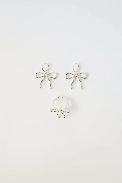 Niños ZARA 1½ - 6 Años·Accesorios|6 - 14 Años·Accesorios<PACK PENDIENTES Y ANILLO LAZO