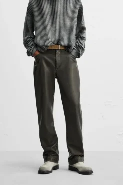 New PANTALÓN EFECTO PIEL LIMITED EDITION Hombre Pantalones