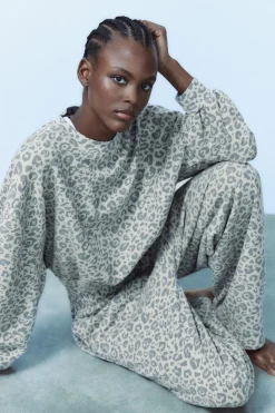 Outlet PANTALÓN ESTAMPADO ANIMAL EFECTO LAVADO Mujer Pantalones|Sudaderas / Joggers