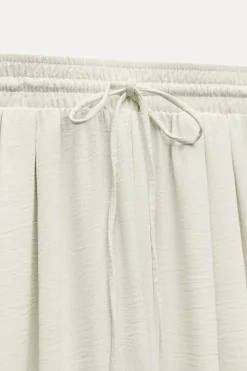 Sale PANTALÓN FLUIDO PINZAS Mujer Pantalones