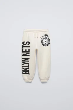 Niños ZARA 1½ - 6 Años·Pantalones / Leggings|1½ - 6 Años·Total Look<PANTALÓN JOGGER BROOKLYN NETS NBA ©